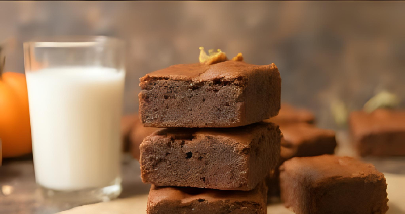 Pumpkin Spice Protein Brownies