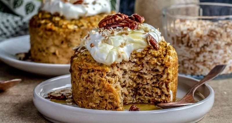 Carrot Cake Coconut Baked Protein Oats