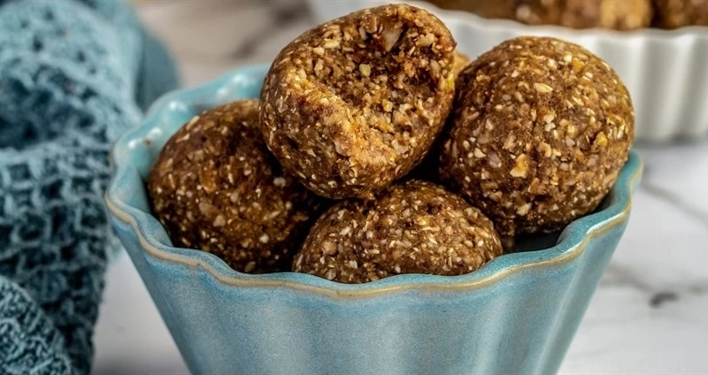 Gingerbread Protein Balls