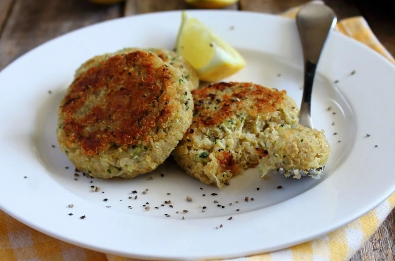 Pea Protein Quinoa Cakes